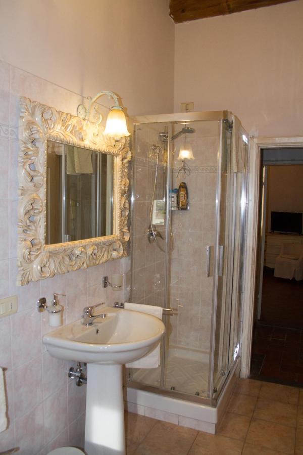 Santa Croce Charme Apartment Ареццо Екстер'єр фото